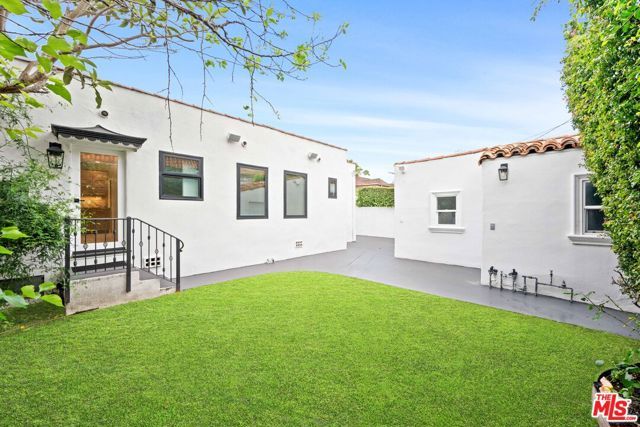 260 S La Peer Drive, Beverly Hills, CA 90211