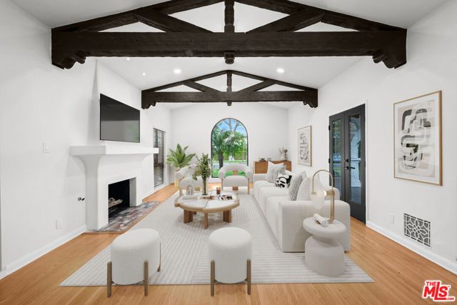 260 S La Peer Drive, Beverly Hills, CA 90211