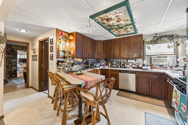 2900 Itasca Avenue S, Saint Mary's Point, MN 55043