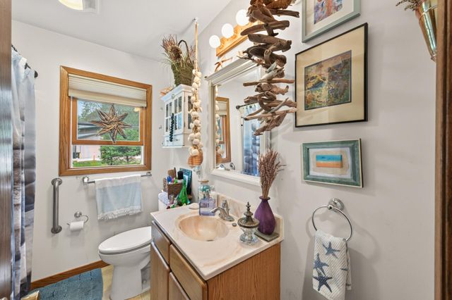 2900 Itasca Avenue S, Saint Mary's Point, MN 55043