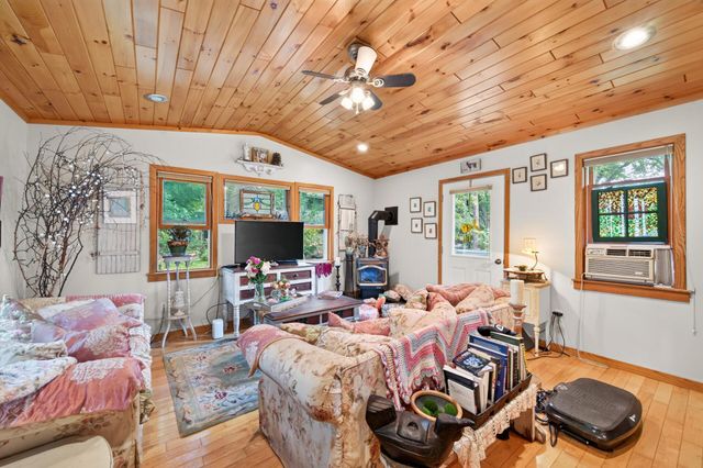 2900 Itasca Avenue S, Saint Mary's Point, MN 55043