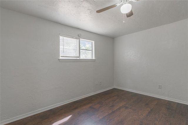 514 E Rickenbacker Drive, Midwest City, OK 73110