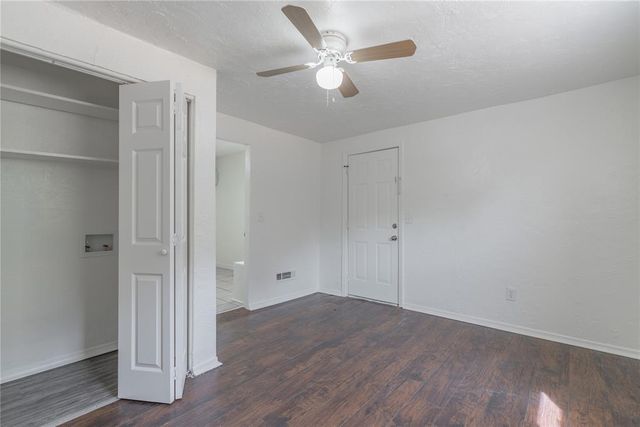 514 E Rickenbacker Drive, Midwest City, OK 73110