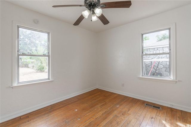 514 E Rickenbacker Drive, Midwest City, OK 73110