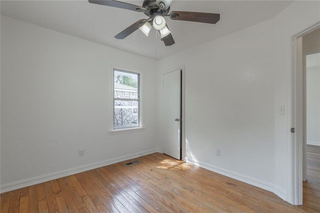 514 E Rickenbacker Drive, Midwest City, OK 73110