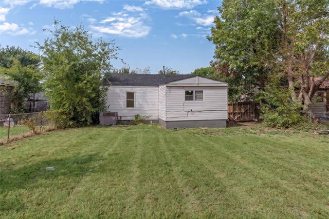 514 E Rickenbacker Drive, Midwest City, OK 73110
