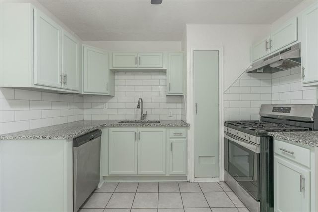 514 E Rickenbacker Drive, Midwest City, OK 73110