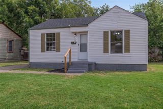 514 E Rickenbacker Drive, Midwest City, OK 73110