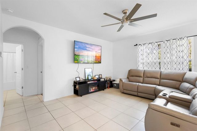 219 MEGHAN CIRCLE, Deland, FL 32724