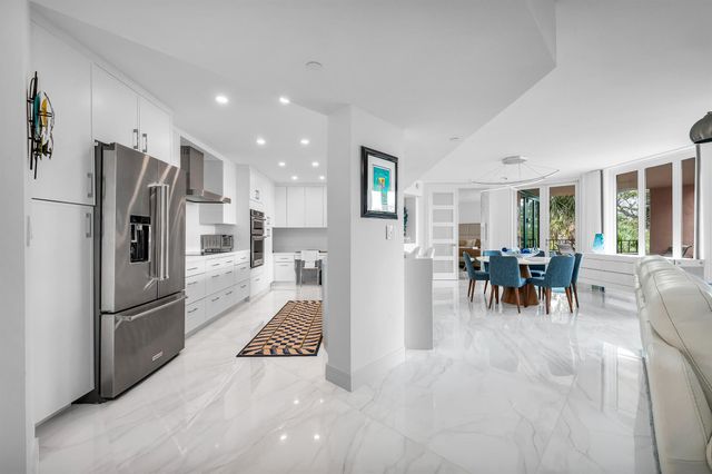100 SE 5th Avenue 302, Boca Raton, FL 33432