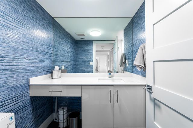 100 SE 5th Avenue 302, Boca Raton, FL 33432