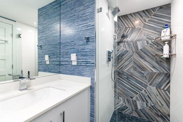 100 SE 5th Avenue 302, Boca Raton, FL 33432