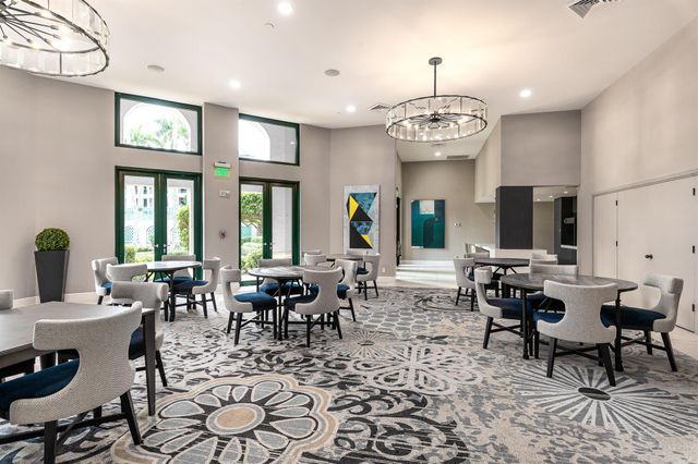 100 SE 5th Avenue 302, Boca Raton, FL 33432