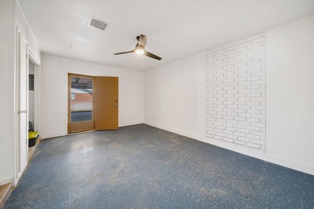 17 Meadowbrook Dr, Big Spring, TX 79511