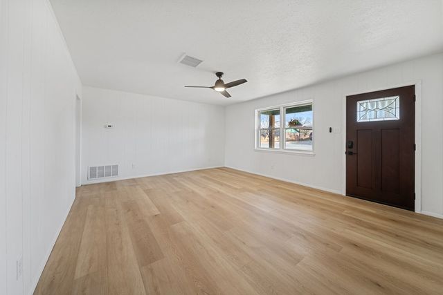 17 Meadowbrook Dr, Big Spring, TX 79511