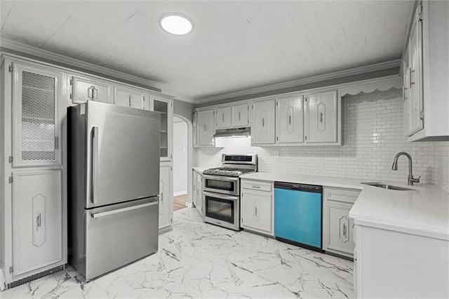 803 LITTLE DEER CREEK VALLEY RD., West Deer, PA 15076