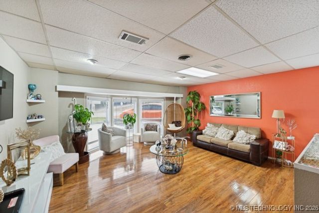 7731 E Skelly Drive, Tulsa, OK 74129