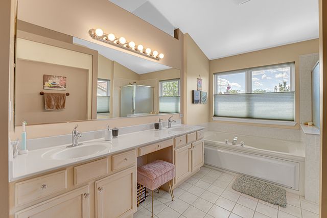 2316 Loop Road, Algonquin, IL 60102