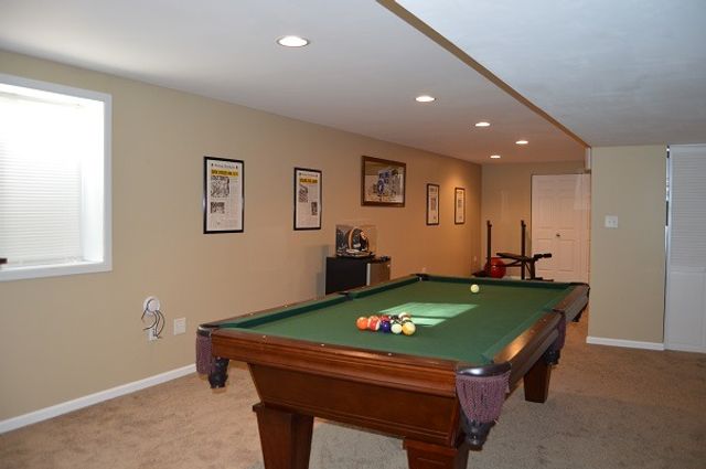 2316 Loop Road, Algonquin, IL 60102