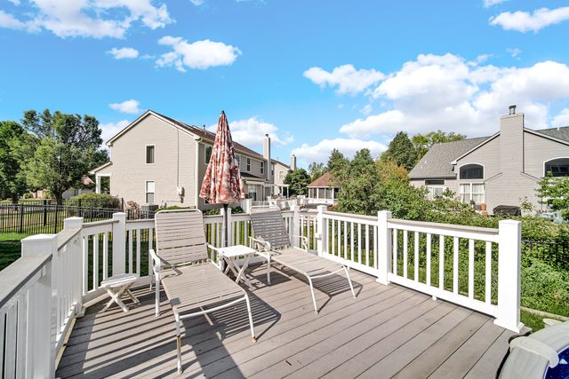 2316 Loop Road, Algonquin, IL 60102