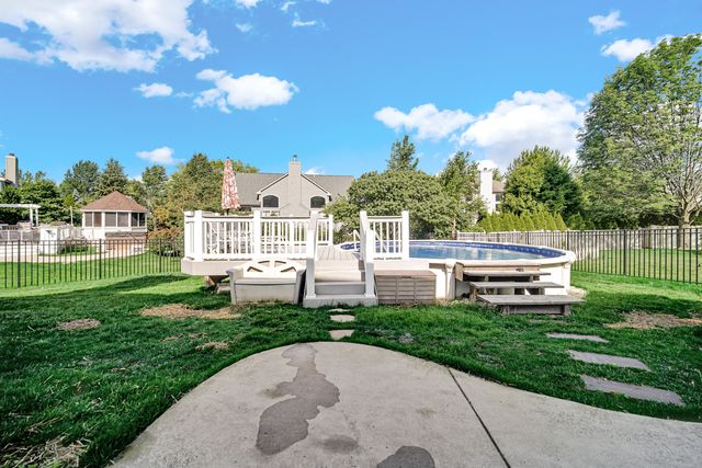 2316 Loop Road, Algonquin, IL 60102