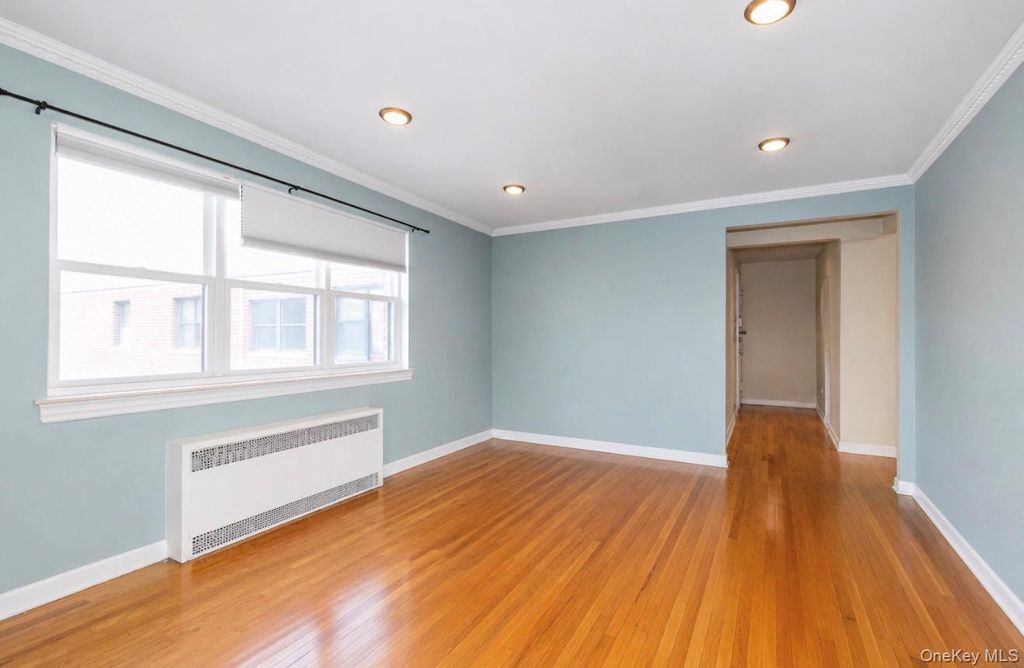 15 Beach Road 3-A, Great Neck, NY 11023 — photo 5