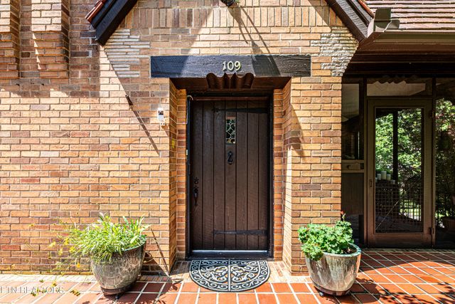 109 Willard St, Maryville, TN 37803