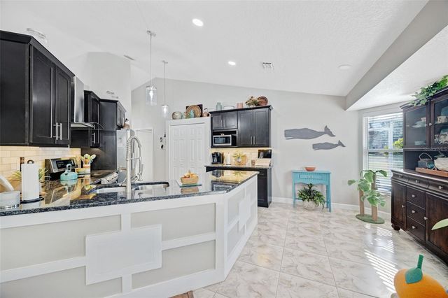 724 WINTERBROOKE WAY, Sun City Center, FL 33573