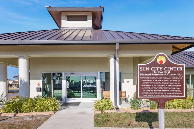 724 WINTERBROOKE WAY, Sun City Center, FL 33573