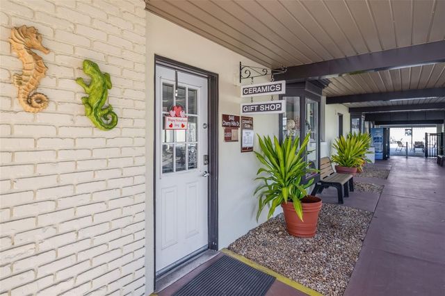 724 WINTERBROOKE WAY, Sun City Center, FL 33573