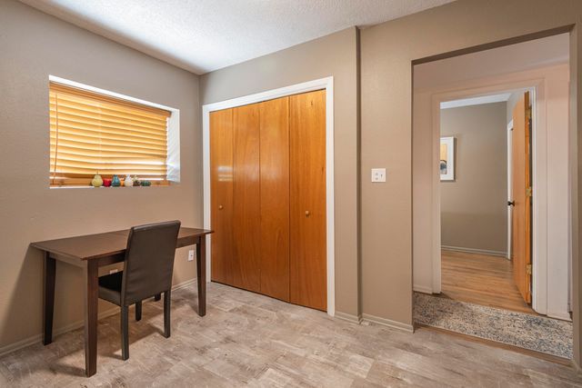 215 Carlisle Boulevard NE, Albuquerque, NM 87106