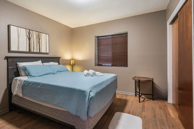 215 Carlisle Boulevard NE, Albuquerque, NM 87106