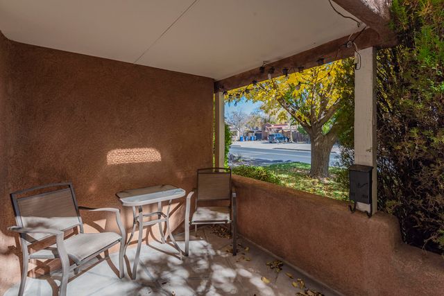 215 Carlisle Boulevard NE, Albuquerque, NM 87106