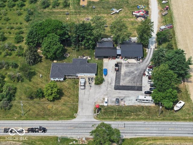 6397 S State Road 13, Pendleton, IN 46064