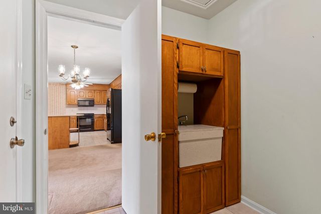 936 EMILY DR, Mechanicsburg, PA 17055