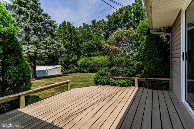 936 EMILY DR, Mechanicsburg, PA 17055