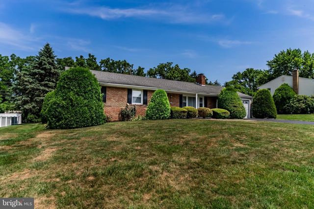 936 EMILY DR, Mechanicsburg, PA 17055