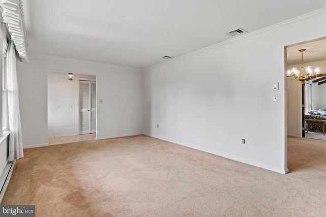 936 EMILY DR, Mechanicsburg, PA 17055