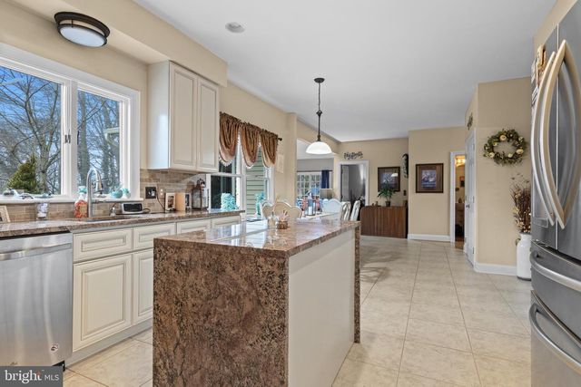 7 EMMA DR, Wilmington, DE 19810