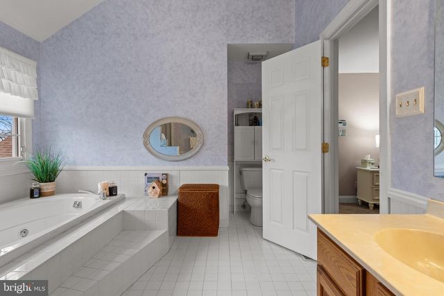 7 EMMA DR, Wilmington, DE 19810