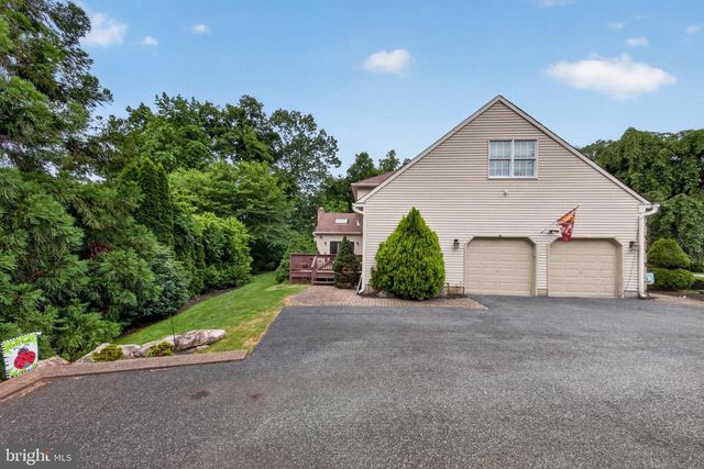 7 EMMA DR, Wilmington, DE 19810