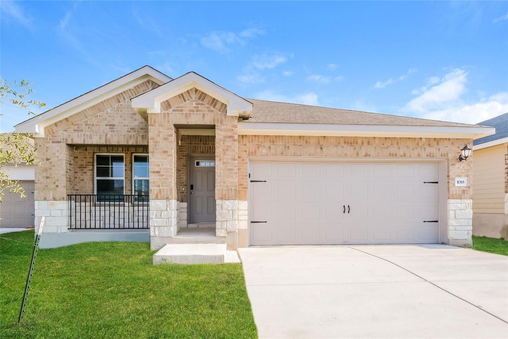 1018 Round Bale RD, Hutto, TX 78634