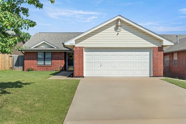 12281 SW 11th Street, Yukon, OK 73099