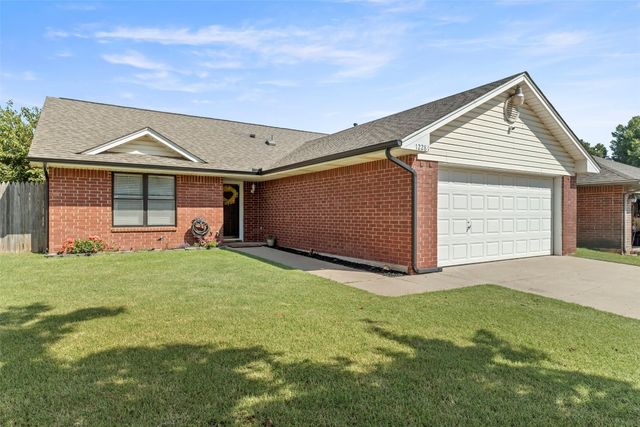 12281 SW 11th Street, Yukon, OK 73099