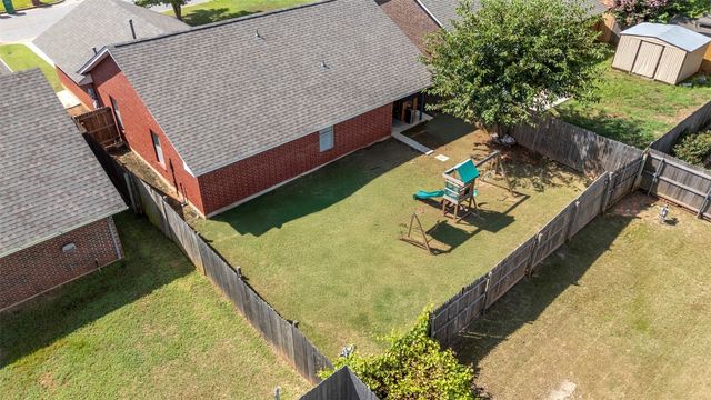 12281 SW 11th Street, Yukon, OK 73099