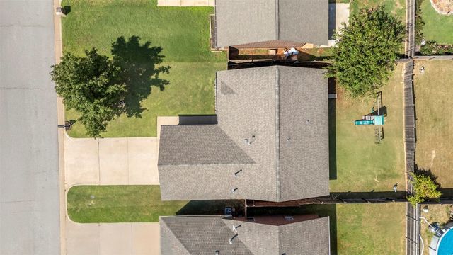 12281 SW 11th Street, Yukon, OK 73099