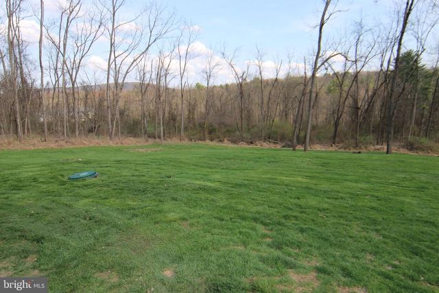 2147 JERICHO RD, New Bloomfield, PA 17068