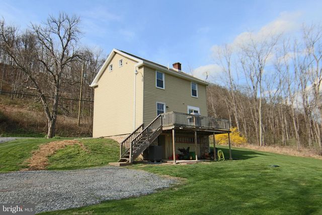 2147 JERICHO RD, New Bloomfield, PA 17068
