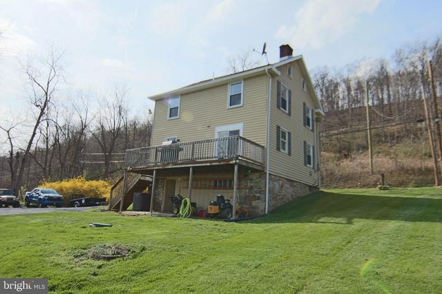 2147 JERICHO RD, New Bloomfield, PA 17068