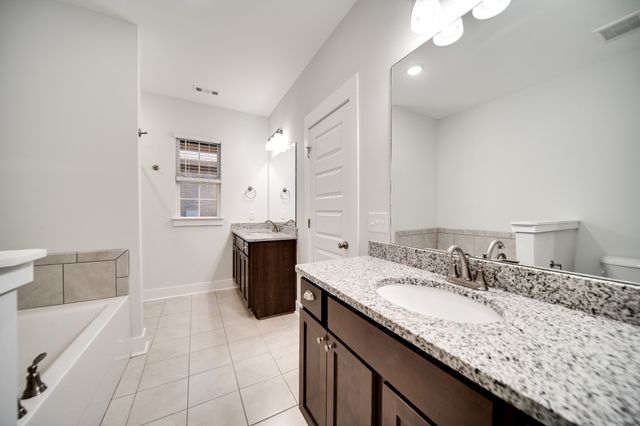 1141 Kennesaw Blvd, Gallatin, TN 37066